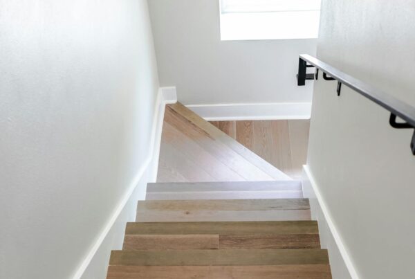 How many steps before you need a handrail?